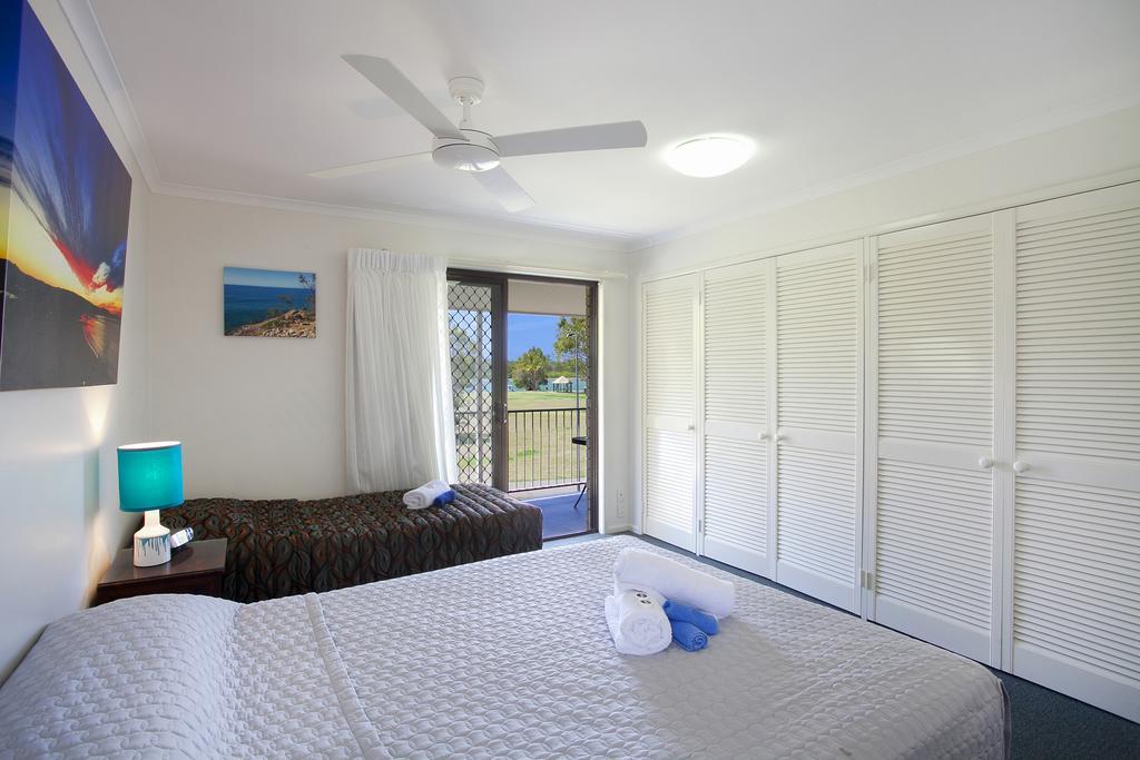 Aparthotel Regency Waterfront Noosa Noosaville Zimmer foto